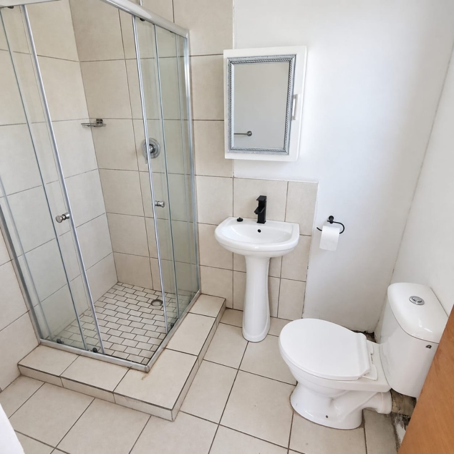 To Let 2 Bedroom Property for Rent in Vincent Eastern Cape